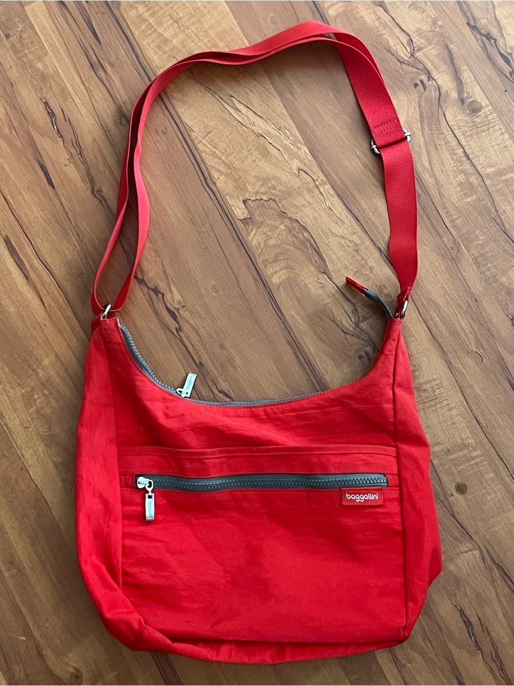 Baggallini Red Crossbody Bag Lightweight Everyday Shoulder Bag
